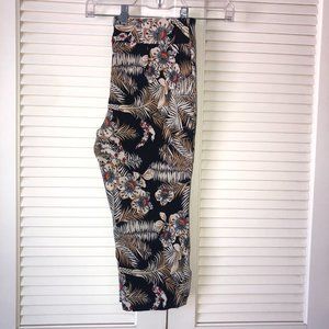 Hiview Pull-On Stretch Crop Floral Size 10P